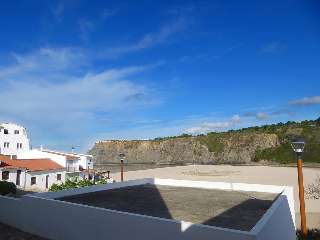 Pedra Dos Corvos Beach House Apartment Odeceixe Exterior photo